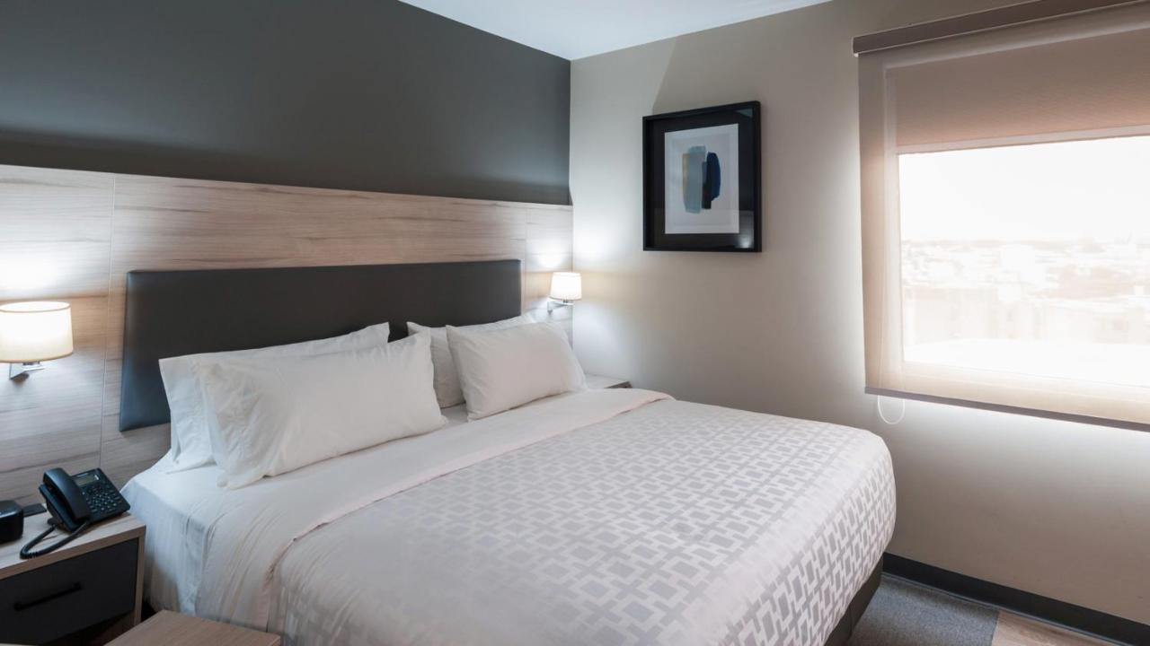 Candlewood Suites - Guadalajara Galerias, an IHG Hotel Zapopan Bagian luar foto