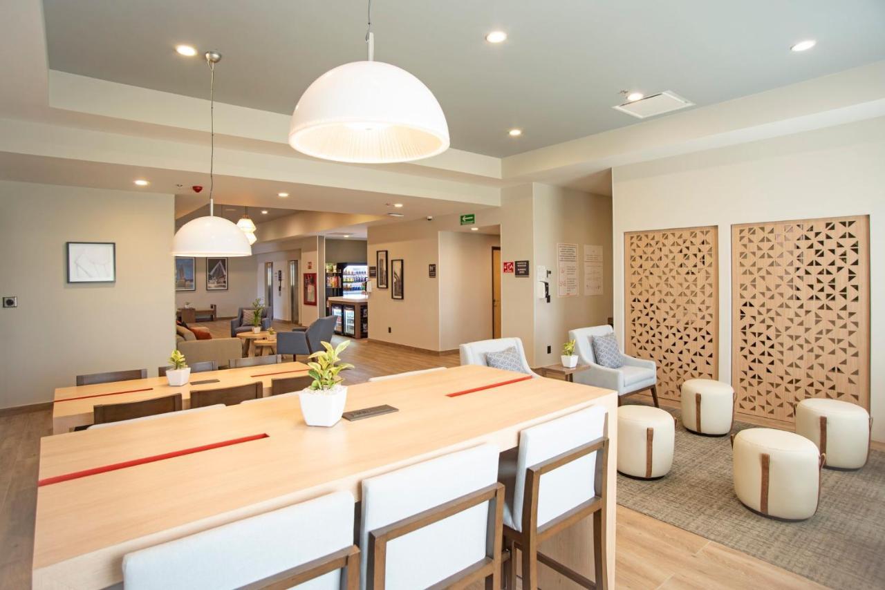 Candlewood Suites - Guadalajara Galerias, an IHG Hotel Zapopan Bagian luar foto