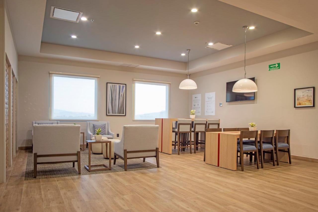 Candlewood Suites - Guadalajara Galerias, an IHG Hotel Zapopan Bagian luar foto