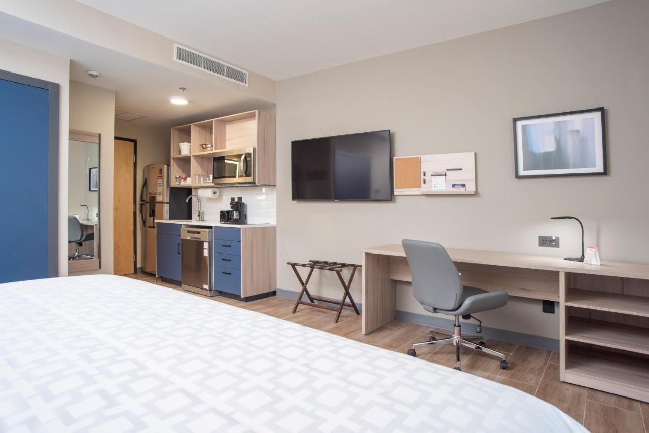 Candlewood Suites - Guadalajara Galerias, an IHG Hotel Zapopan Bagian luar foto